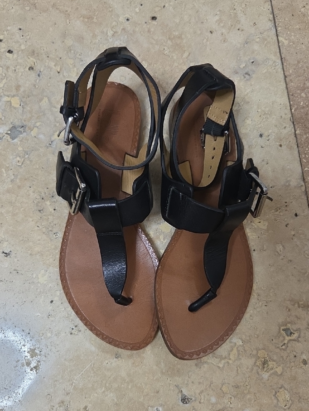 Belle by Sigerson Morrison Black Leather T-Strap Sandals with Brown Footbed